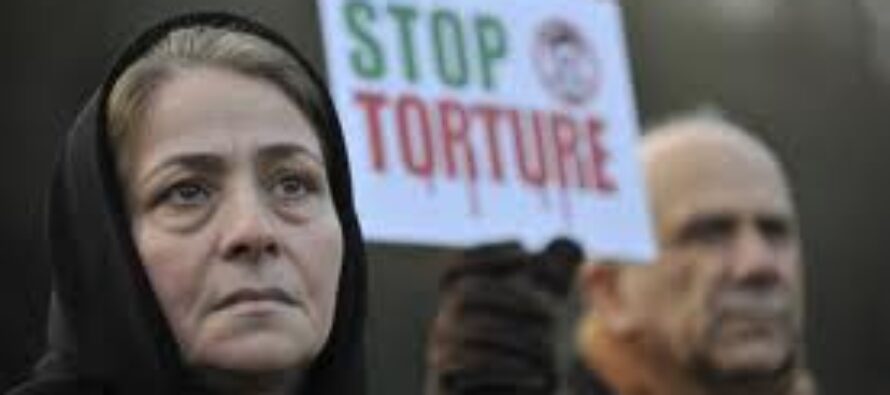 La tortura diventa reato, ma solo all’italiana