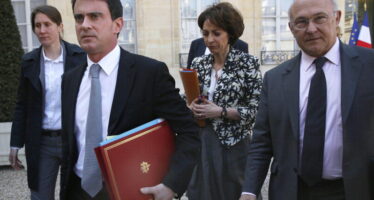 Tagli al welfare e sussidi ridotti Valls fa da solo la sinistra insorge