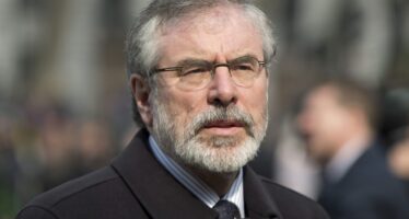 L’Ira divide ancora cattolici e protestanti Belfast,si dimette il premier Robinson