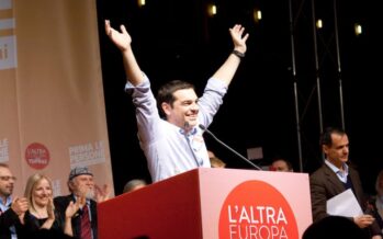 A Bologna una piazza rossa per Tsipras