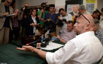 Livorno, indagato Nogarin il sindaco grillino “Pronto a dimettermi”