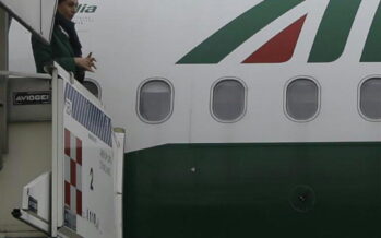 Alitalia, tagli ridotti l’accordo è vicino “ Solo 1500 esuberi ”