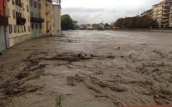 Anche Parma allagata straripano i torrenti crollato un ponte