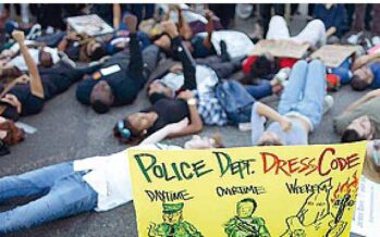 I neri a Obama: «Vieni a Ferguson» Ma il presidente ha le mani legate
