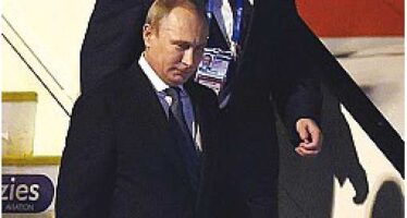 Al G20 arriva Putin e si fa scortare dalle navi da guerra