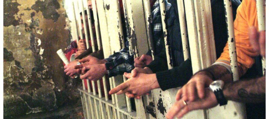 Detenuti in rivolta nel carcere di Padova, un prisma opaco