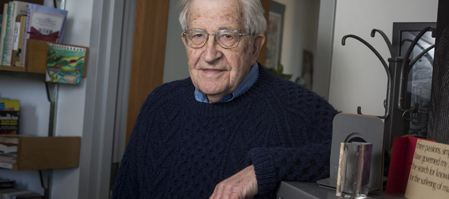 Chomsky: «Vergognosa l’Europa su Siria e Turchia»