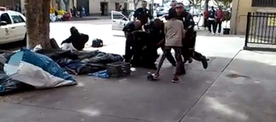 La polizia ha ucciso un senzatetto a Los Angeles