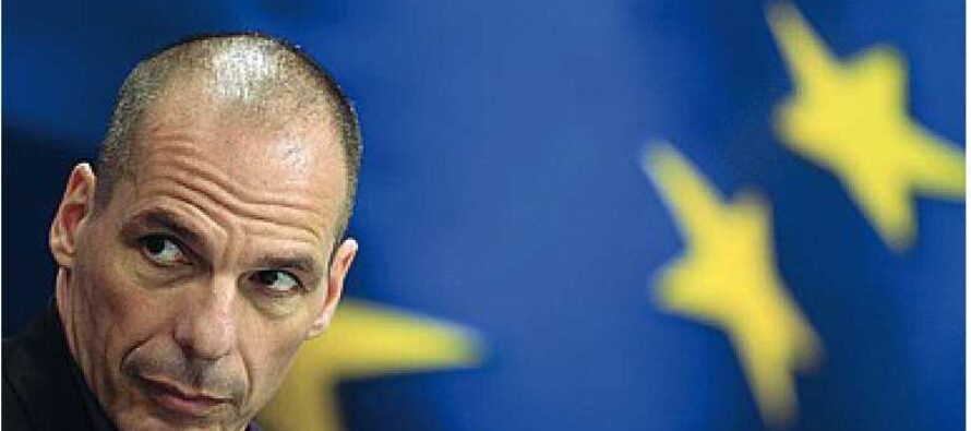 Varoufakis all’attacco “Entrare nell’euro è stato un errore ma ora serve un’intesa”