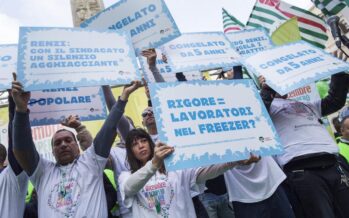 Renzi pronto alla riforma dei contratti i “collettivi” sostituiti dal salario minimo