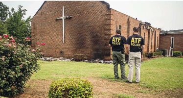 I roghi delle chiese in America Torna lo spettro del Ku Klux Klan