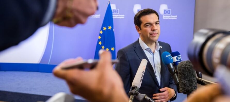 Tsipras fa votare il piano opposizione pronta al sì rivolta dei radicali di Syriza