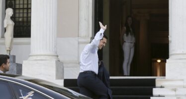 Tsi­pras lascia: «Per una Grecia più giusta»