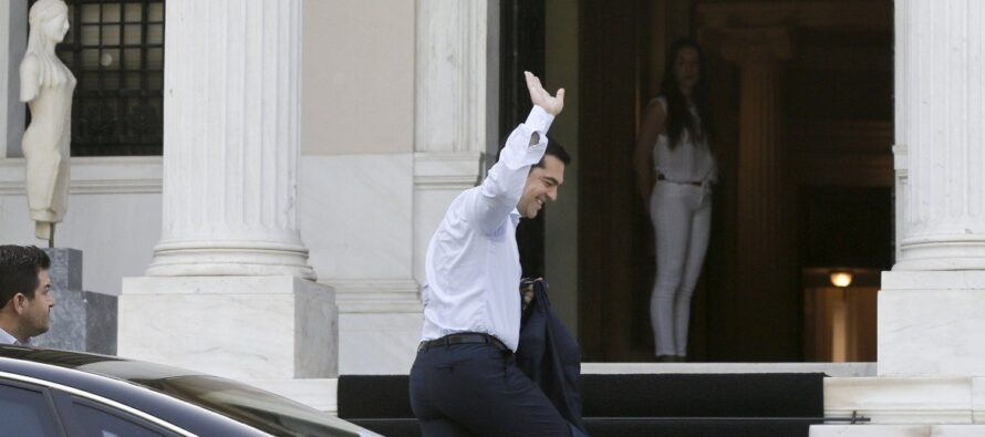 Tsi­pras lascia: «Per una Grecia più giusta»