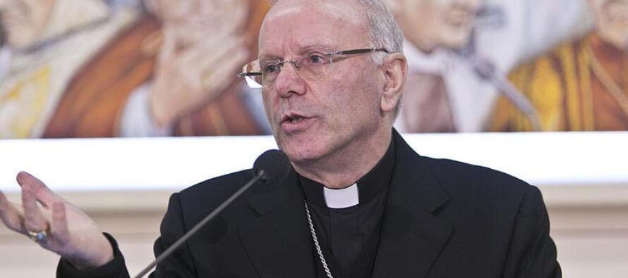 Monsignor Galan­tino: «Oggi la politica è solo un puzzle di ambizioni»