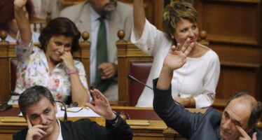 Tsipras trova l’accordo ma perde Syriza Il partito è imploso