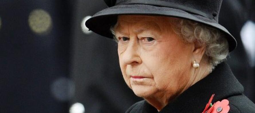 L’allarme di Londra “L’Is vuole uccidere la regina Elisabetta”