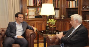 Tsi­pras: «Realisti e rivoluzionari»