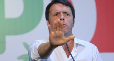 Varoufakis risponde a Renzi: «Avete fatto fuori la democrazia, non me»