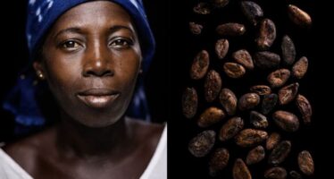 Bambini schiavi nei campi di cacao Nestlé sotto accusa