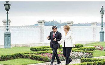 Merkel apre alla Turchia la porta d’accesso alla Ue