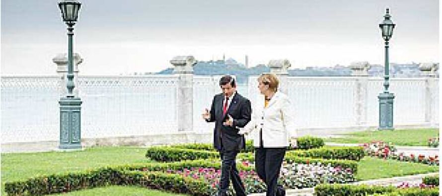 Merkel apre alla Turchia la porta d’accesso alla Ue