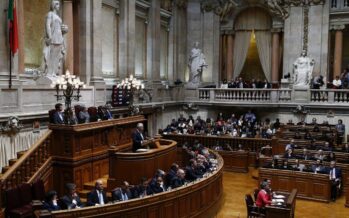 Portogallo, fine della macelleria sociale, sinistra pronte a governare