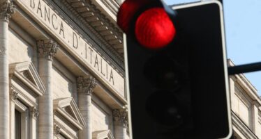 Intesa sulle banche tra Italia e Bruxelles Padoan: “Sarà utile”