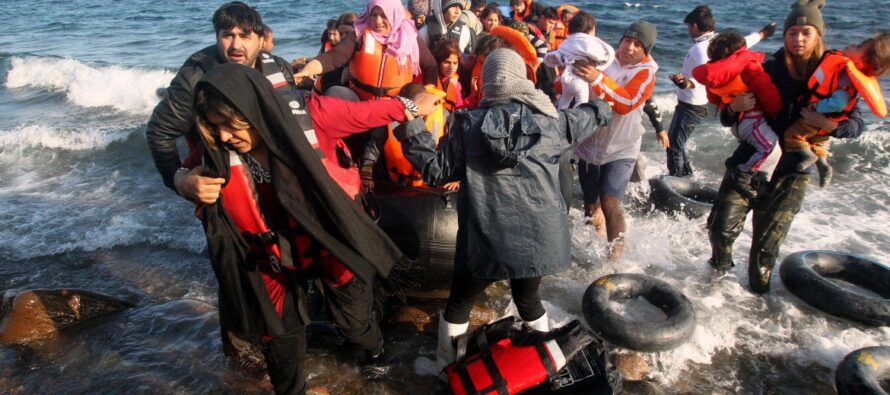 Atene: «Respingere vuol dire fare affondare i barconi »