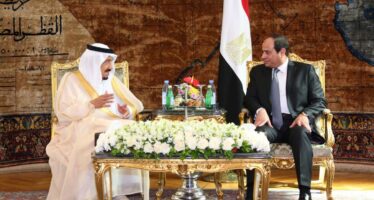 Isis attacca il Sinai, gli Usa pensano a un piano Marshall per Il Cairo