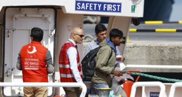 Via al piano Ue-Turchia, respinti 200 migranti