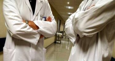 La proposta Lorenzin aggrava il precariato nella ricerca medica pubblica