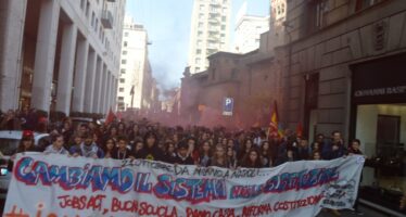 Blocchi dalla logistica alle metropoli: è sciopero generale. Oggi il «No Renzi Day»
