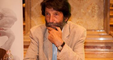 Massimo Cacciari: “La sinistra smetta di imitare la destra solo così si salverà”