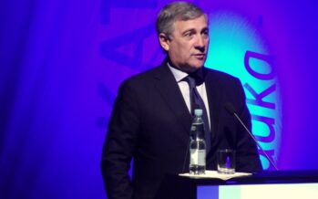 Europarlamento: vince Tajani, il presidente preferito dalla destra
