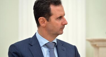 Gli Usa si arrendono: «La testa di Assad non è la priorità»