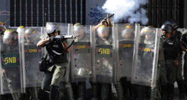 Paramilitari all’assalto in Venezuela, 2 morti, 10 arresti