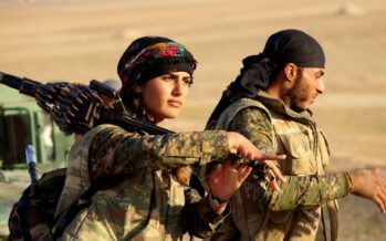 Afrin sotto attacco resiste e smentisce Erdogan: «Stiamo fermando i turchi»
