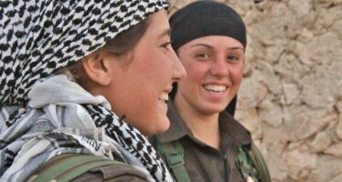 Donne nella rivoluzione e nella ricostruzione di Kobanê