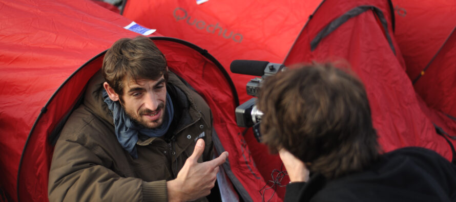 Francia in lotta contro le barriere anti-senza tetto