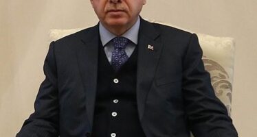 Massimo Cacciari critica Erdogan: «Xenofobia e attentati, radici diverse»