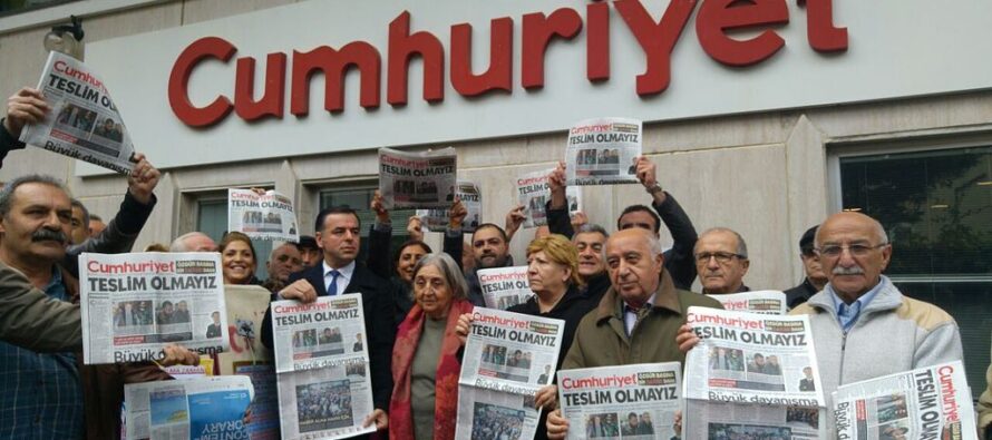 Turchia, con i sei giornalisti, condannato all’ergastolo lo stato di diritto
