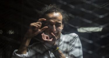 Repressione in Egitto, chiesta la pena di morte per il reporter Shawkan e altri