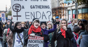 Aborto e matrimoni omosex in Irlanda del Nord, un voto storico all’ombra della Brexit