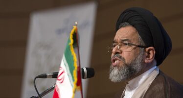 Dopo il sequestro della petroliera, l’Iran minaccia: «Arricchiremo l’uranio al 4,5%»