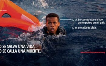 Ong Open Arms denuncia: «Migranti abbandonati in mare dai libici»