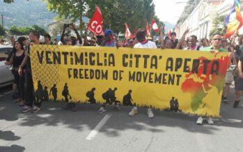 «Ventimiglia città aperta», in diecimila contro il razzismo di Stato