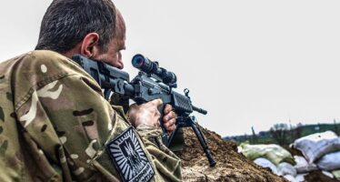 Ucraina, inchiesta sui mercenari neonazisti italiani combattono nel Donbass