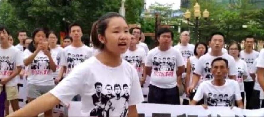 Fare sindacato in Cina, operai, studenti e maoisti: lotta di classe in miniatura