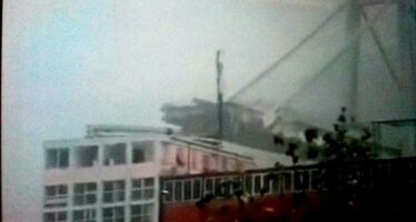 Genova, tragedia annunciata, crolla il ponte Morandi, 35 i morti
